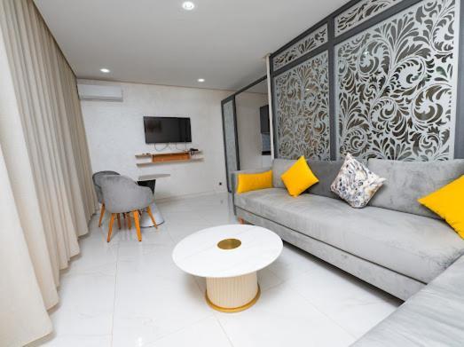 Maarif Elite Suites Казабланка Екстериор снимка